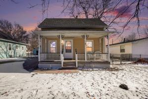 featured image of 92 S Clarkson St