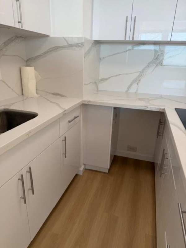 445 Seaside Ave - Photo 2 of 14
