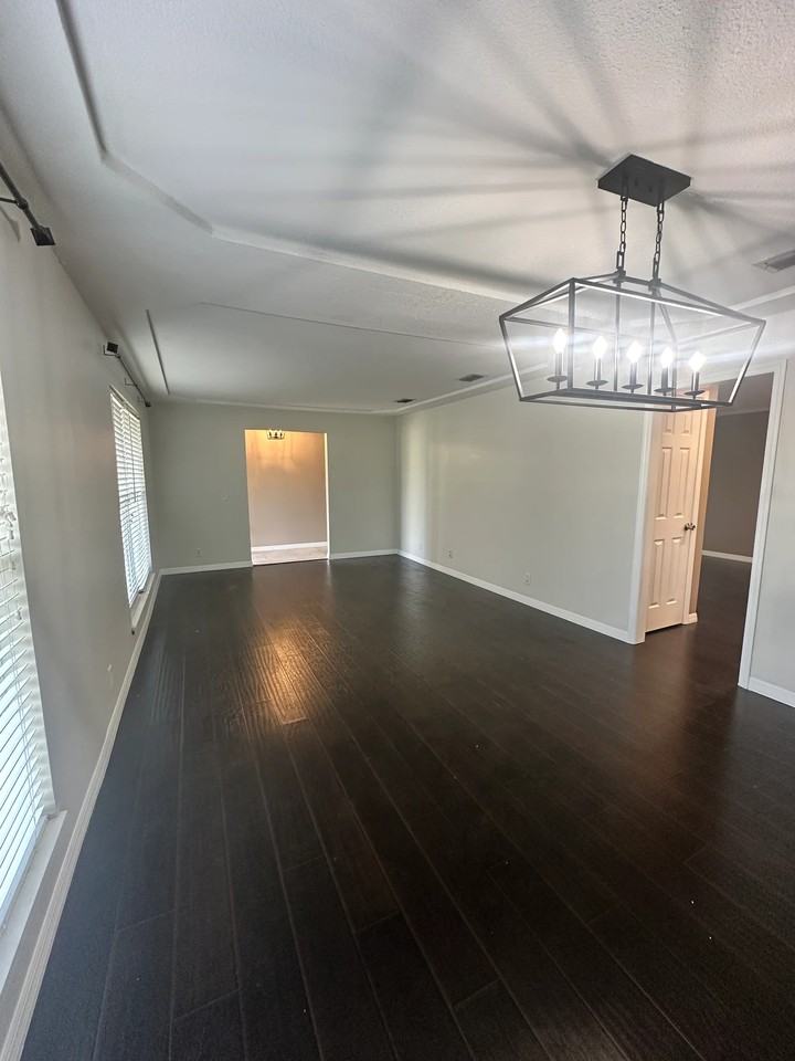 2724 Lexington Dr - Photo 5 of 13