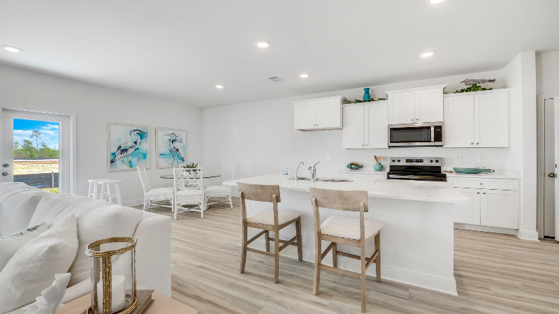 272 Prado St - Photo 3 of 23