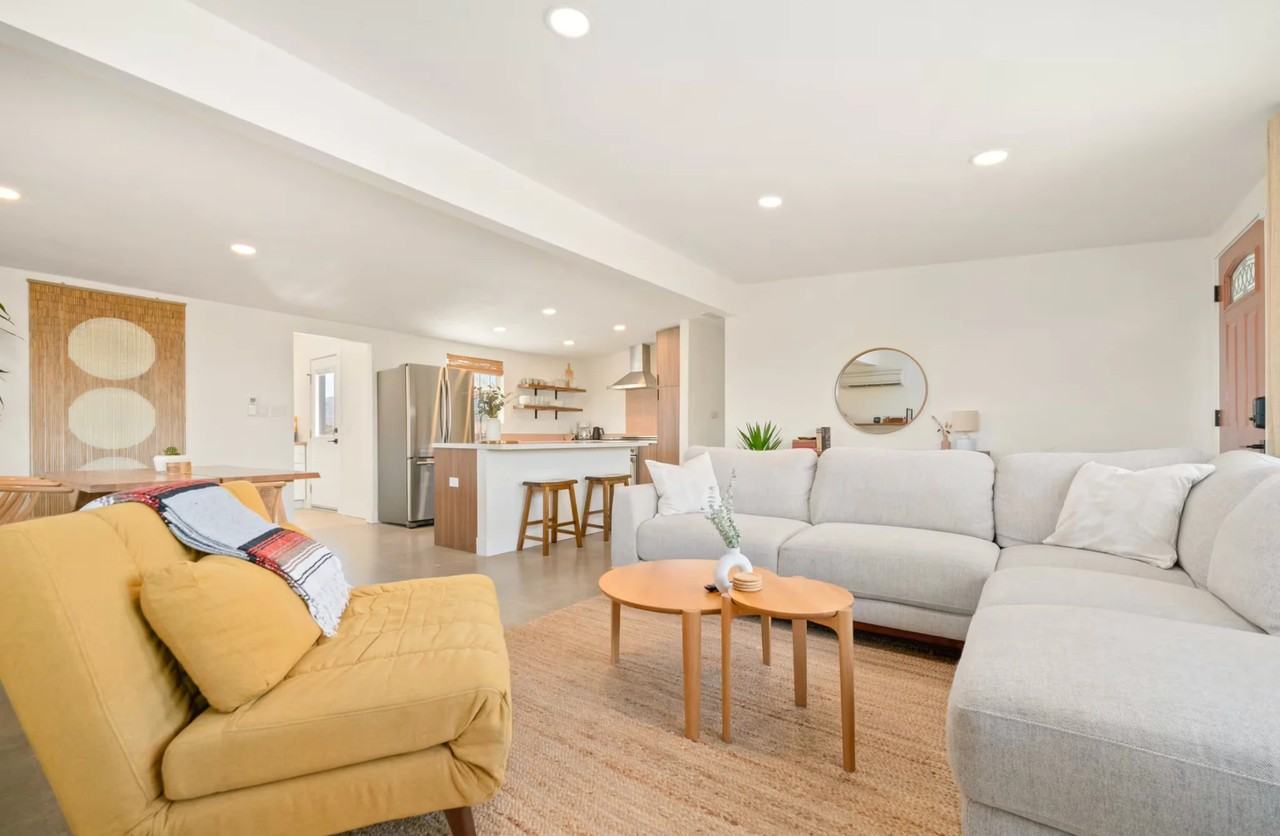 6651 Mount Shasta Ave - Photo 2 of 15