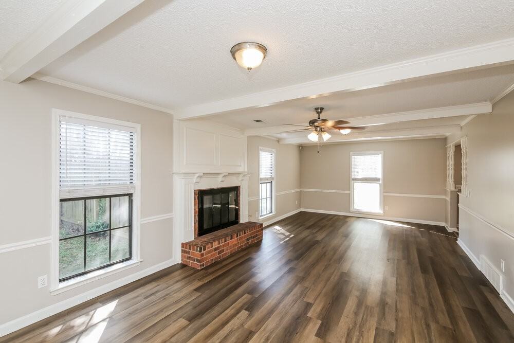 4000 Kingsland Cv - Photo 4 of 17