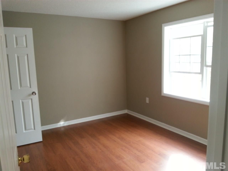 3000 Centennial Woods Dr - Photo 4 of 11