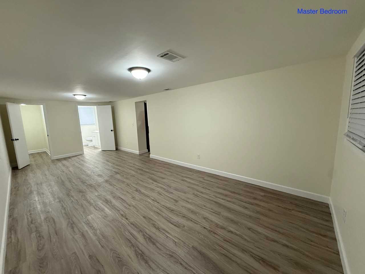 2602 S Purvis Dr - Photo 2 of 10