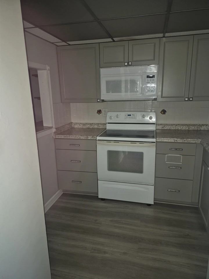 2426 Tulane Ave #1 - Photo 2 of 11