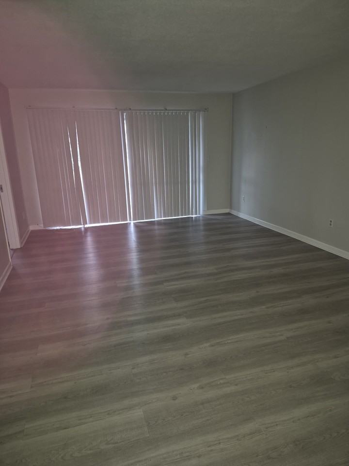 2426 Tulane Ave #1 - Photo 5 of 11