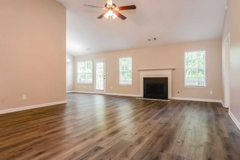 824 Summit Park Trl - Photo 2 of 15