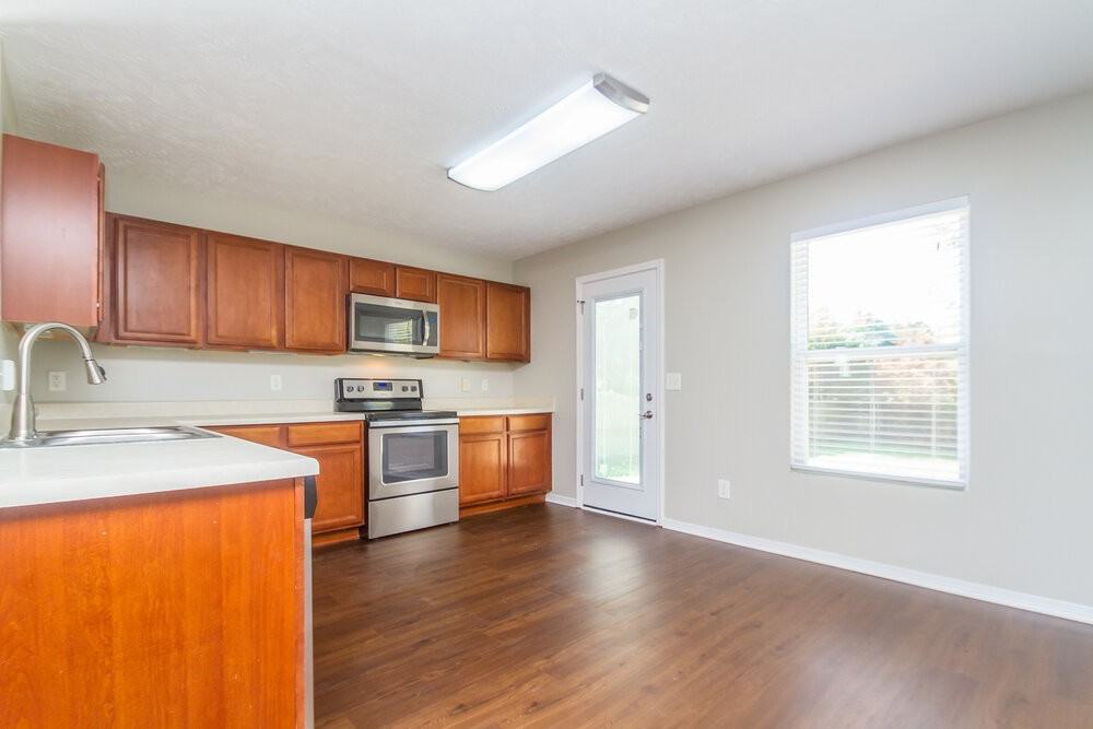 5328 Skip Jack Dr - Photo 6 of 15