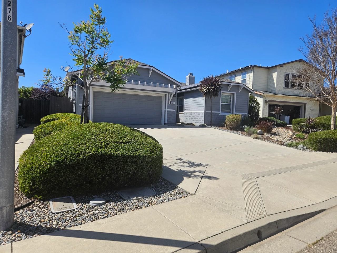 5251 Southcreek Ct - Photo 3 of 18