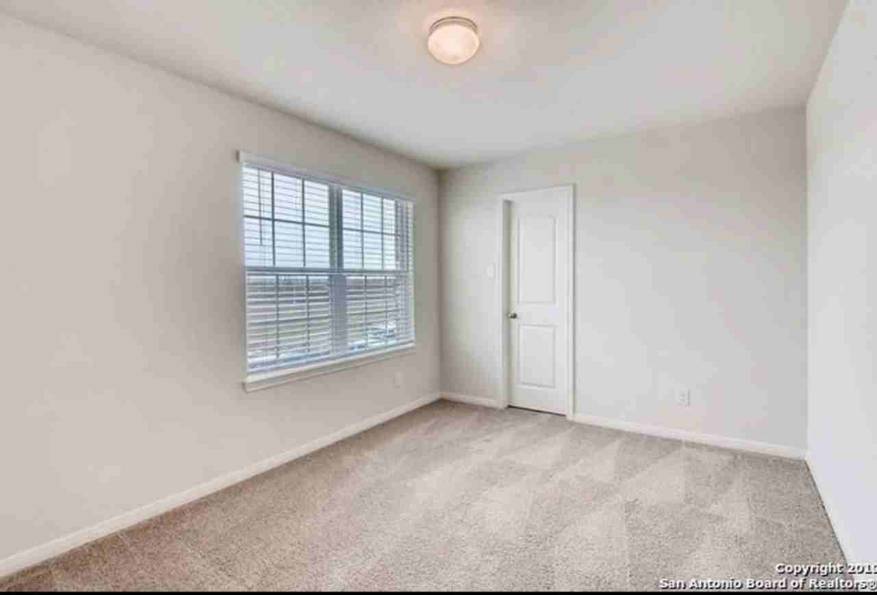 15237 Snug Harbor Way - Photo 5 of 13