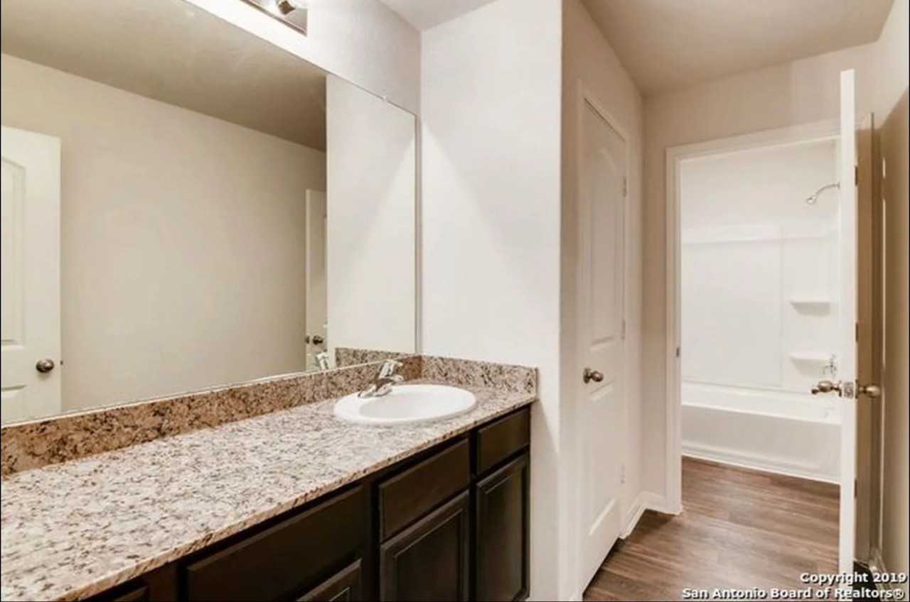 15237 Snug Harbor Way - Photo 7 of 13