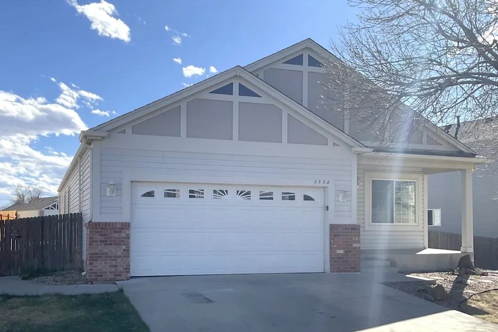 3539 S Ceylon Way - Photo 2 of 11