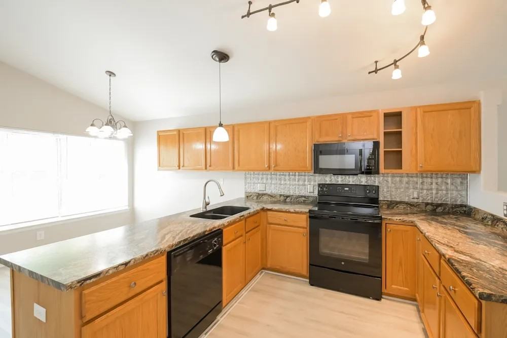 3539 S Ceylon Way - Photo 7 of 11