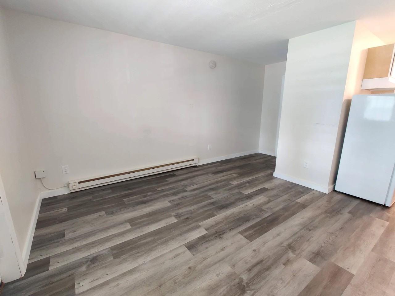 469 Westfield St #6B - Photo 2 of 5