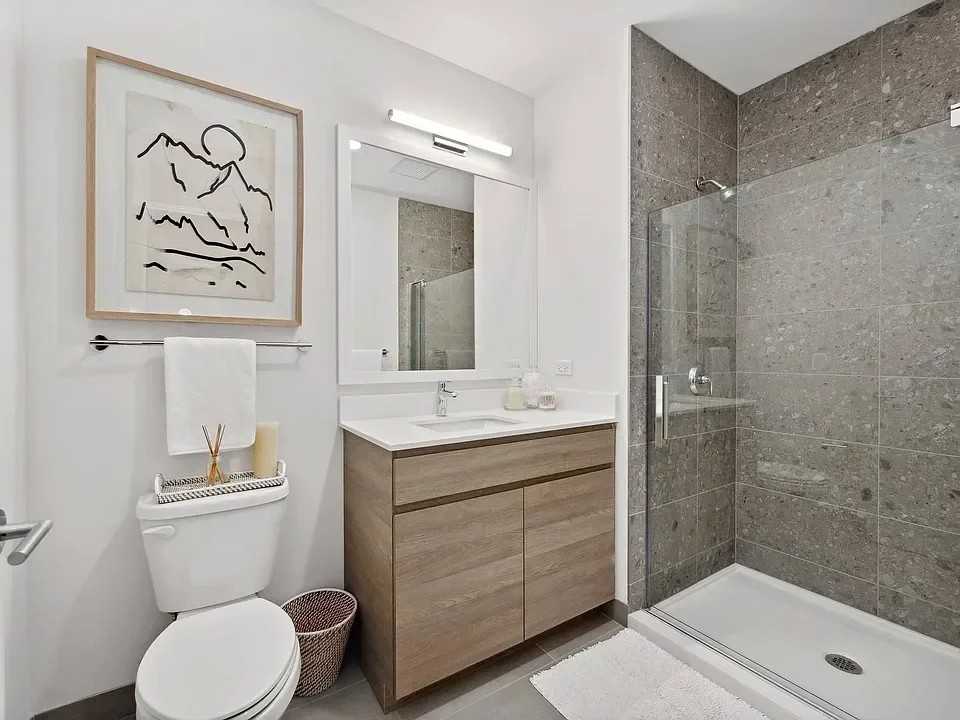 824 N Wells St - Photo 7 of 15