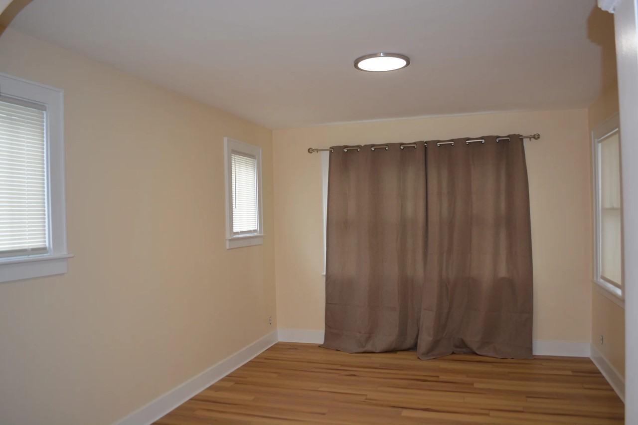 1503 Fox Pl - Photo 7 of 18