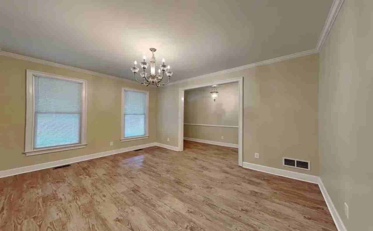 1912 Bonaventure Way - Photo 5 of 12