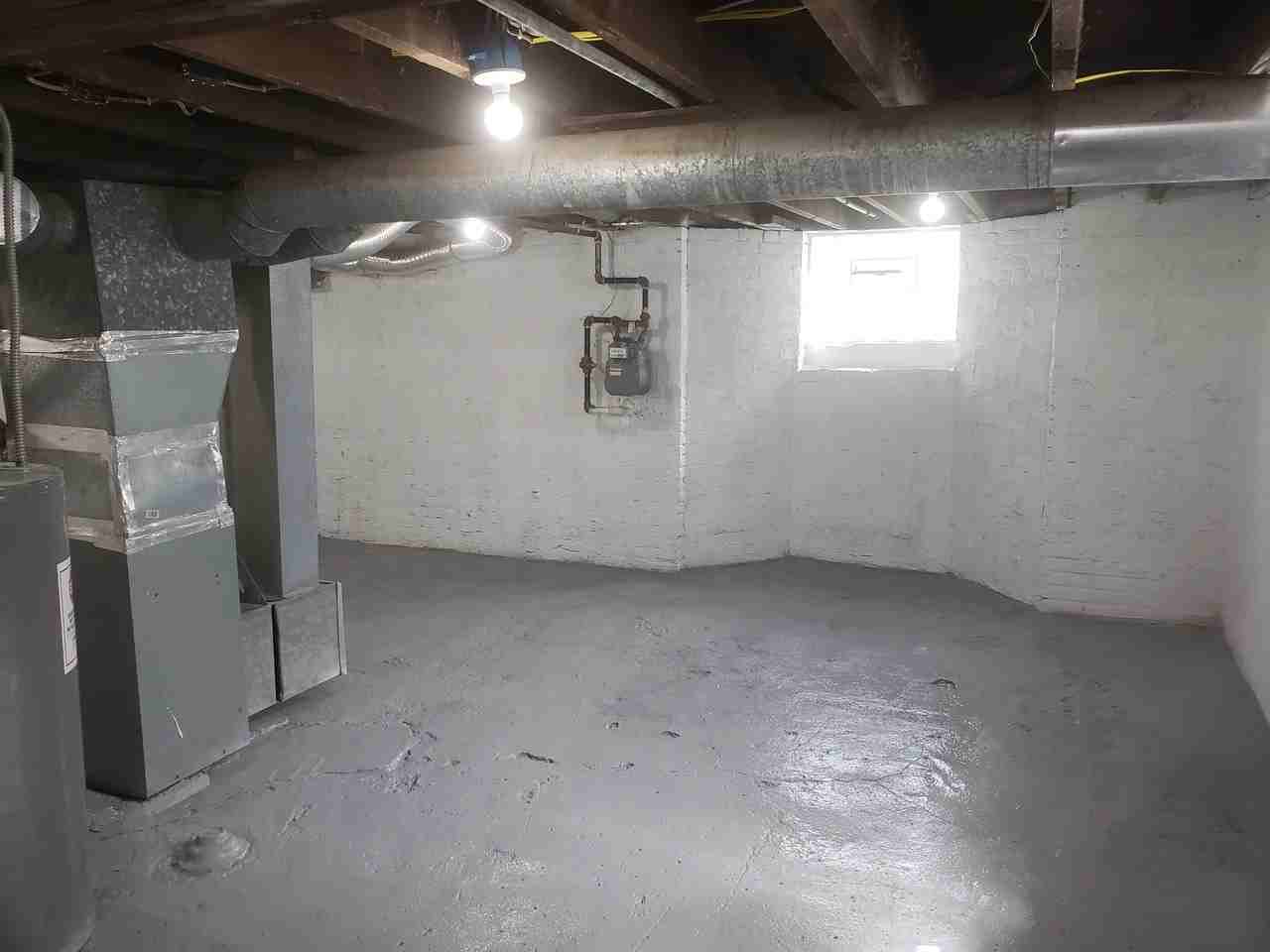 2124 Fern Ct - Photo 5 of 50