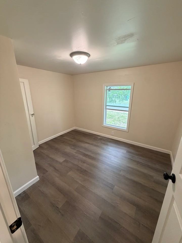 600 N Chevis St - Photo 5 of 11