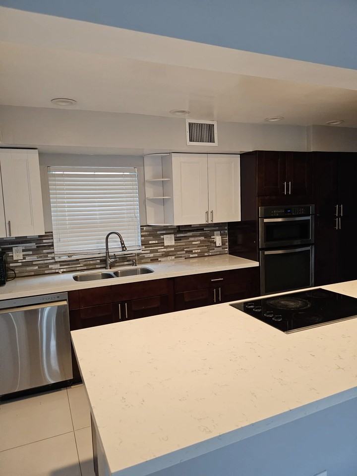 9371 Nw 33rd Pl - Photo 4 of 17