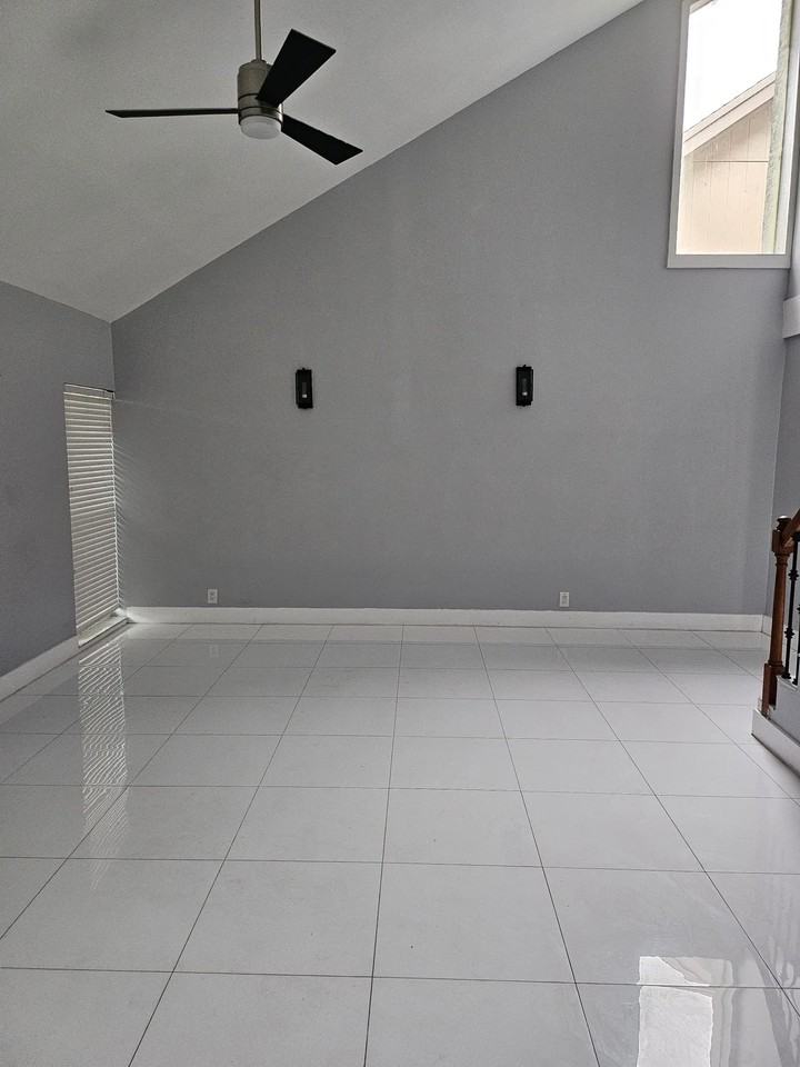 9371 Nw 33rd Pl - Photo 6 of 17