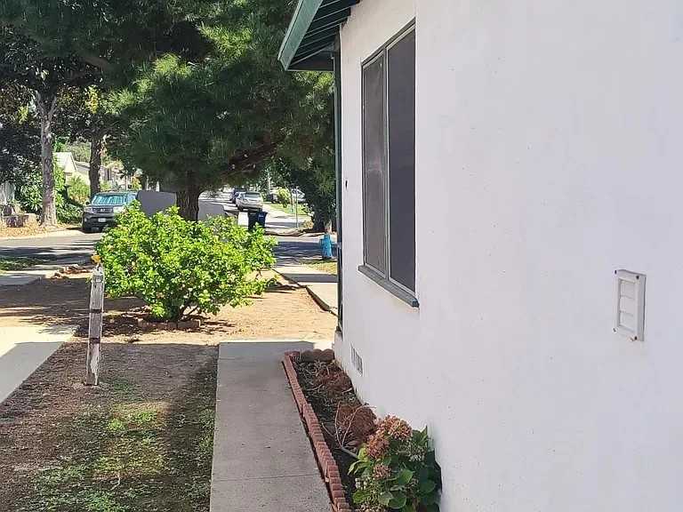 10418 El Rancho Dr - Photo 3 of 9