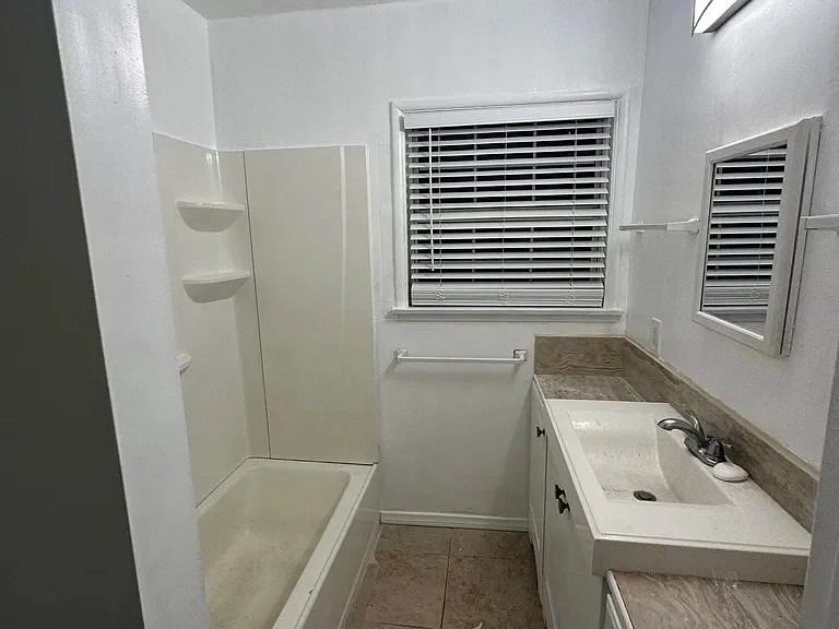 10418 El Rancho Dr - Photo 7 of 9