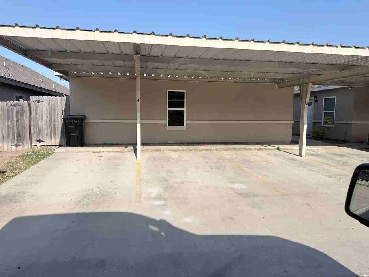 1805 W Harrison St #4 - Photo 3 of 22