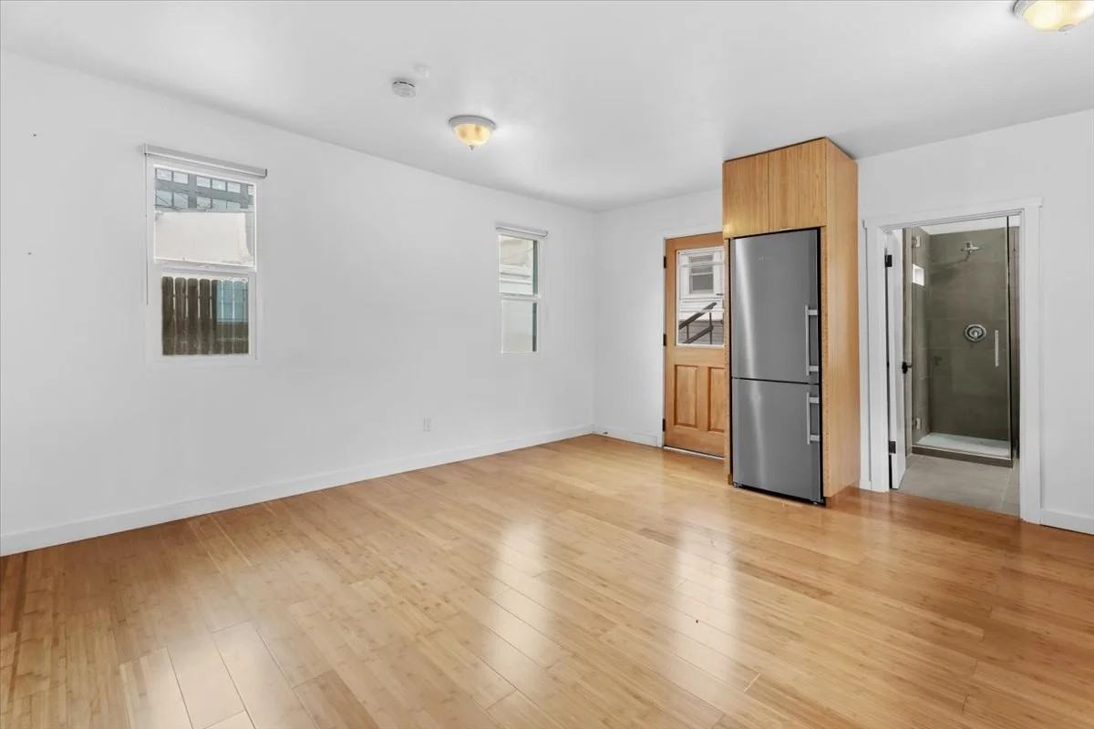 Marco Pl - Photo 5 of 13