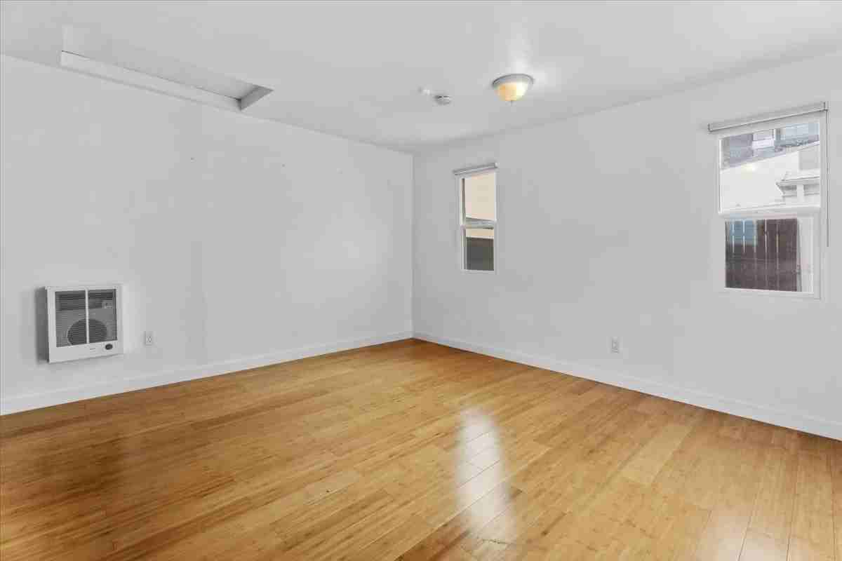 Marco Pl - Photo 6 of 13