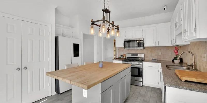 641 Summertree Ct Se - Photo 7 of 20