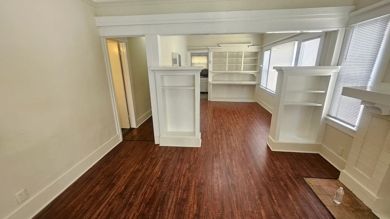 728 S Carondelet St #732 - Photo 4 of 15