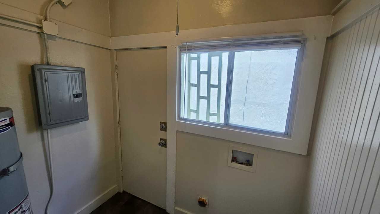 728 S Carondelet St #732 - Photo 5 of 15