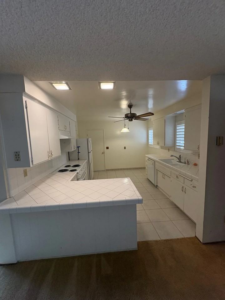 30862 Cole Grade Rd - Photo 4 of 19