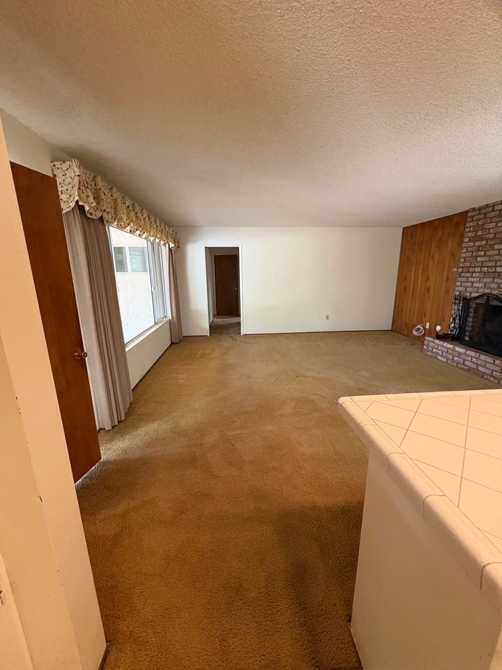 30862 Cole Grade Rd - Photo 7 of 19