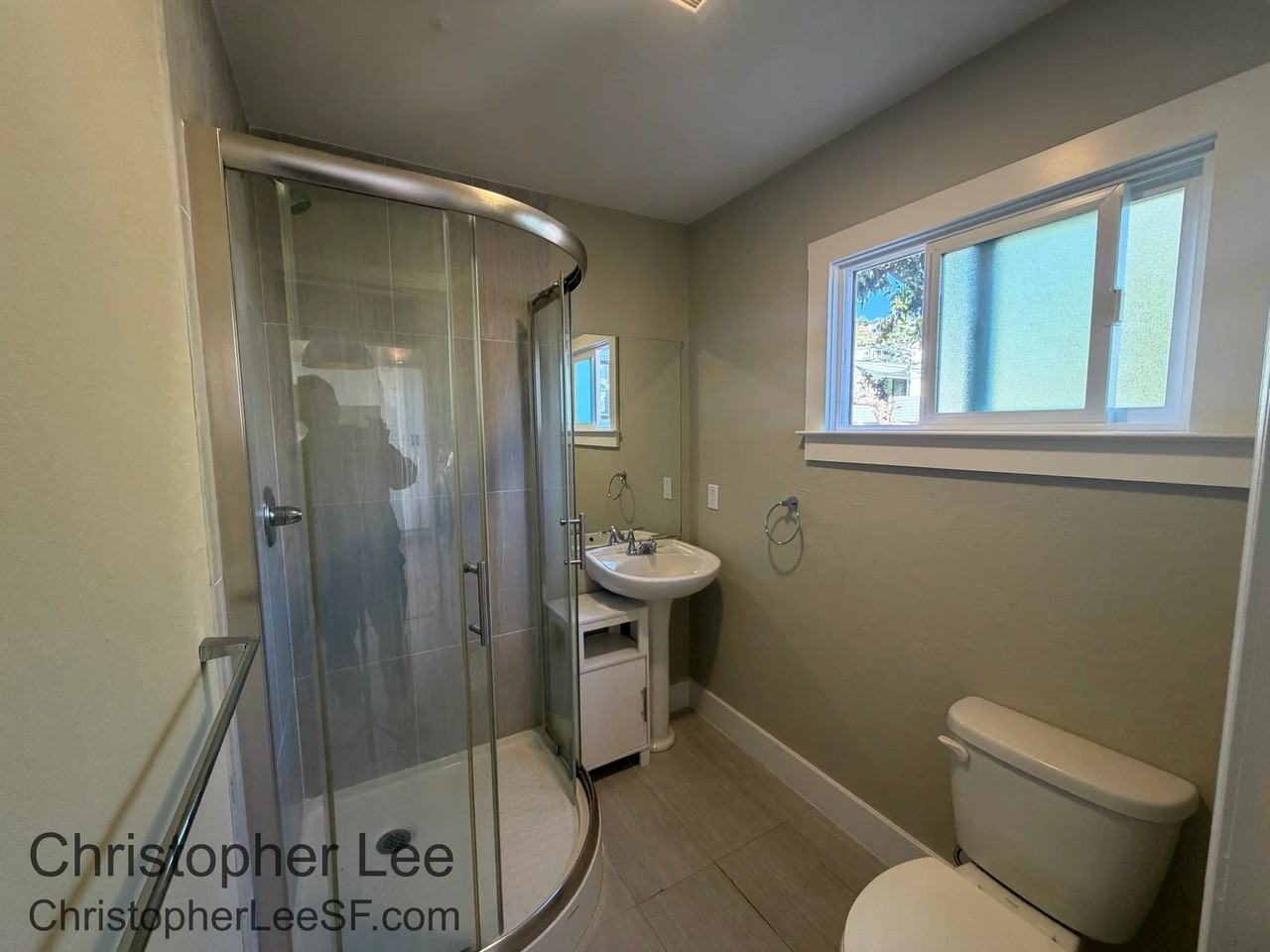 1566 Newcomb Ave - Photo 3 of 13