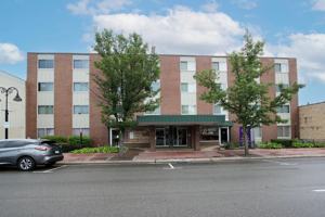 featured image of 2671 Sheridan Rd #204