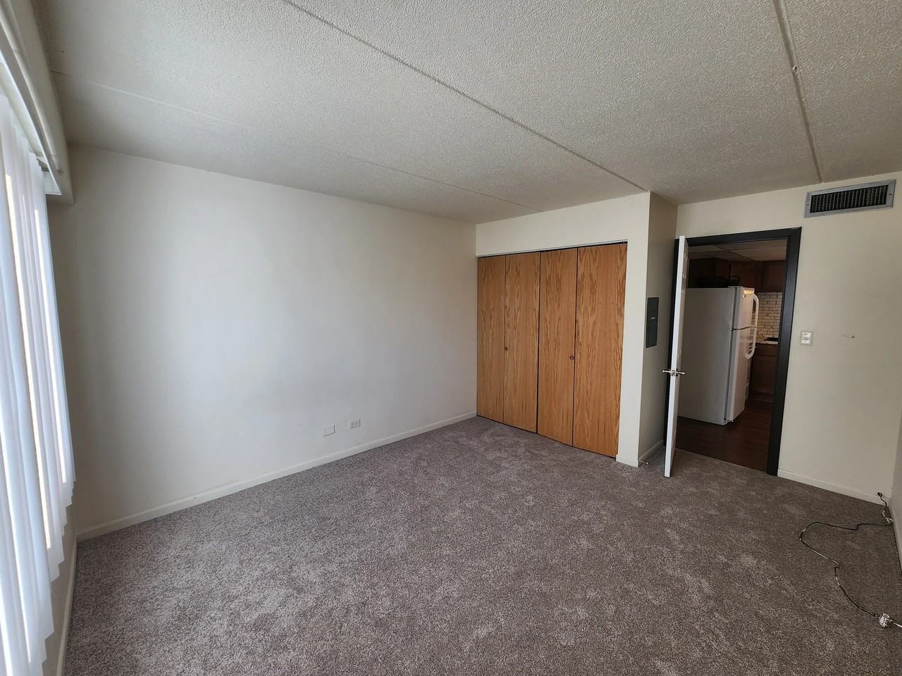 2671 Sheridan Rd #204 - Photo 7 of 15