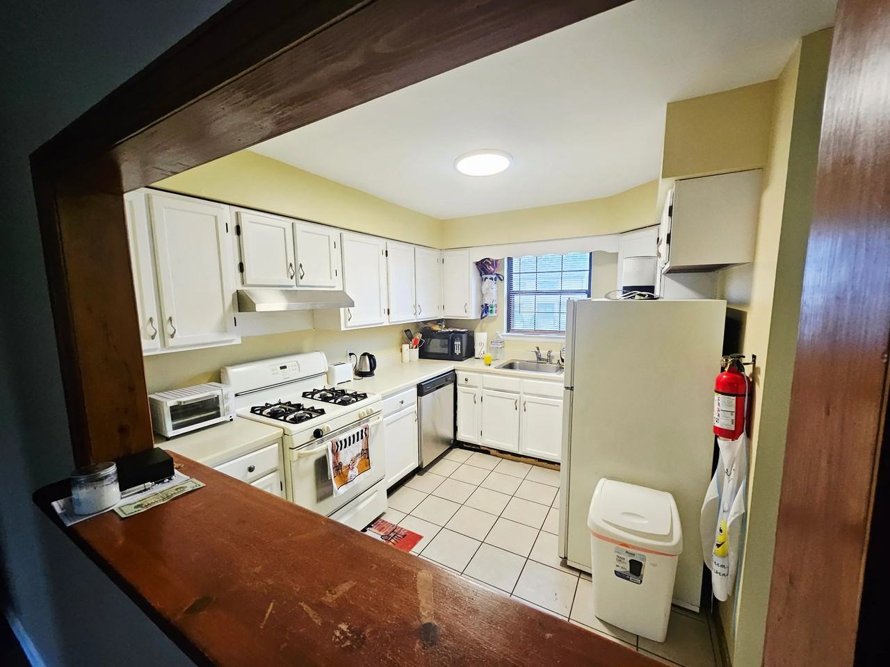 222 Orlando St - Photo 7 of 14