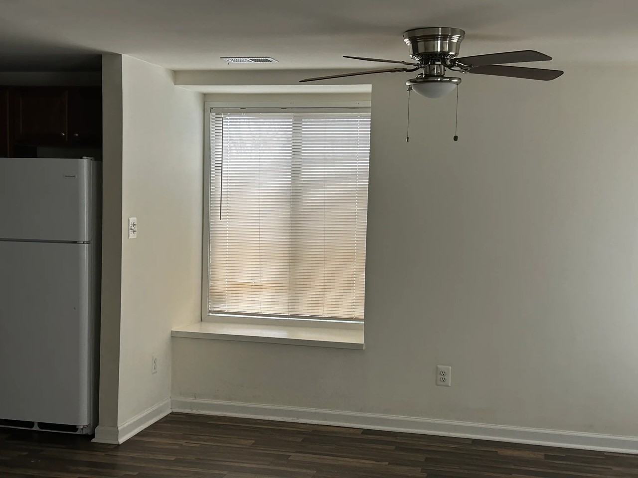 18811 Nathans Pl - Photo 5 of 11