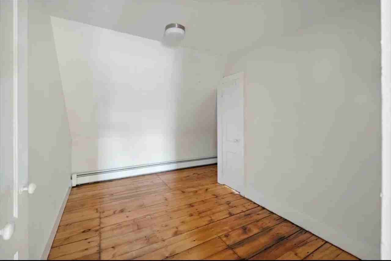 11 Evelyn St #3 - Photo 5 of 12