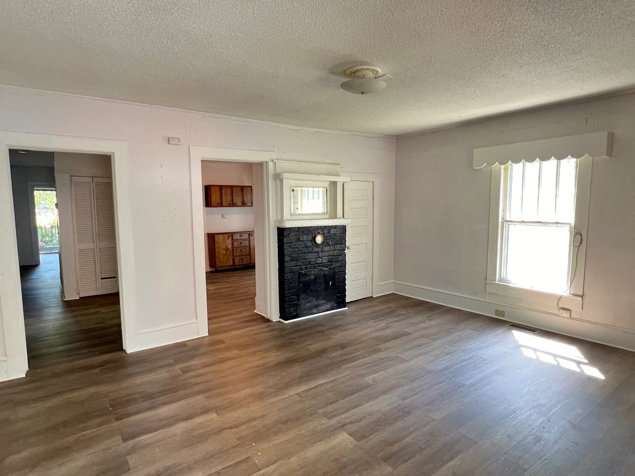 1806 Johnson St - Photo 3 of 10