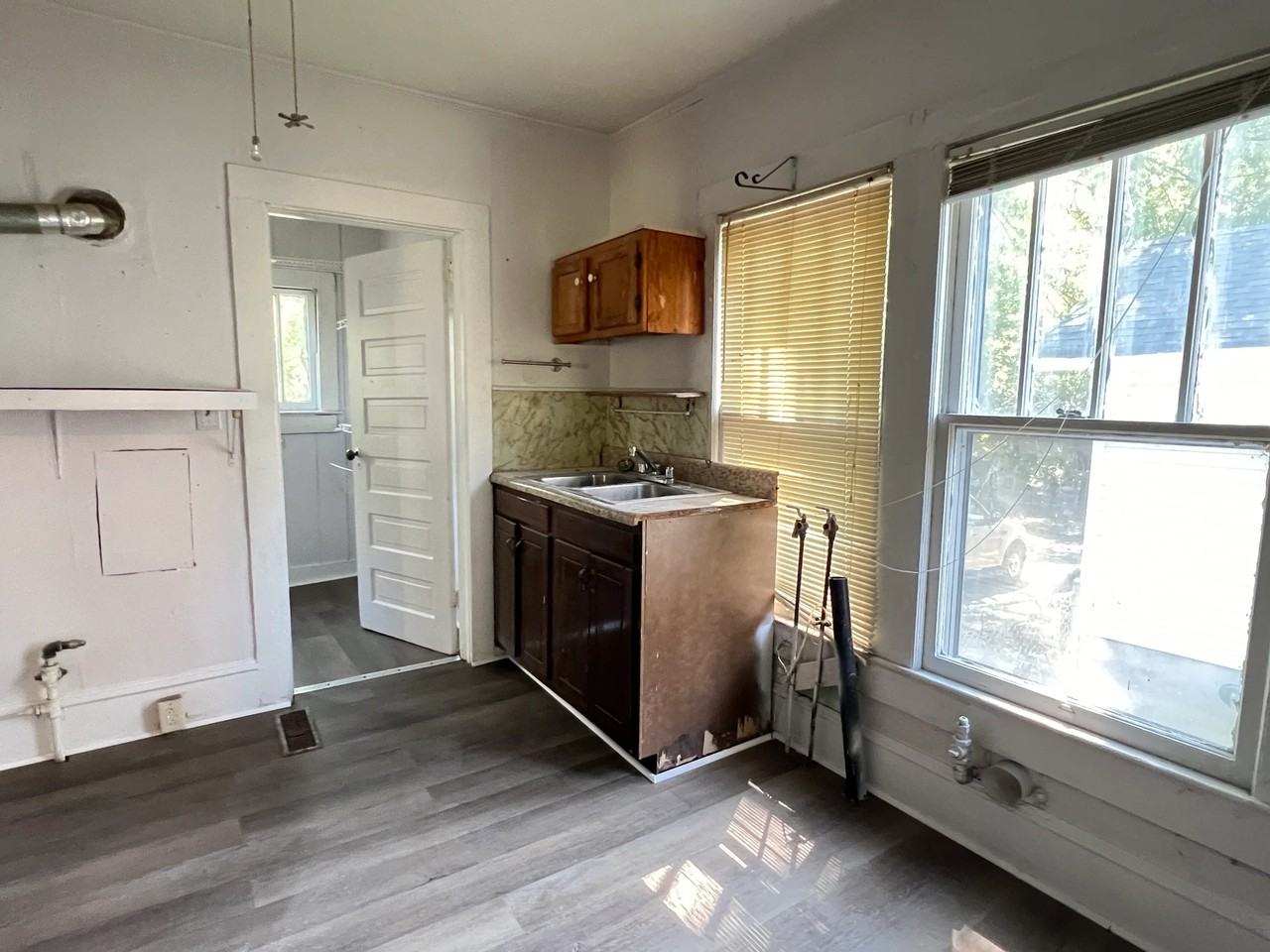 1806 Johnson St - Photo 4 of 10