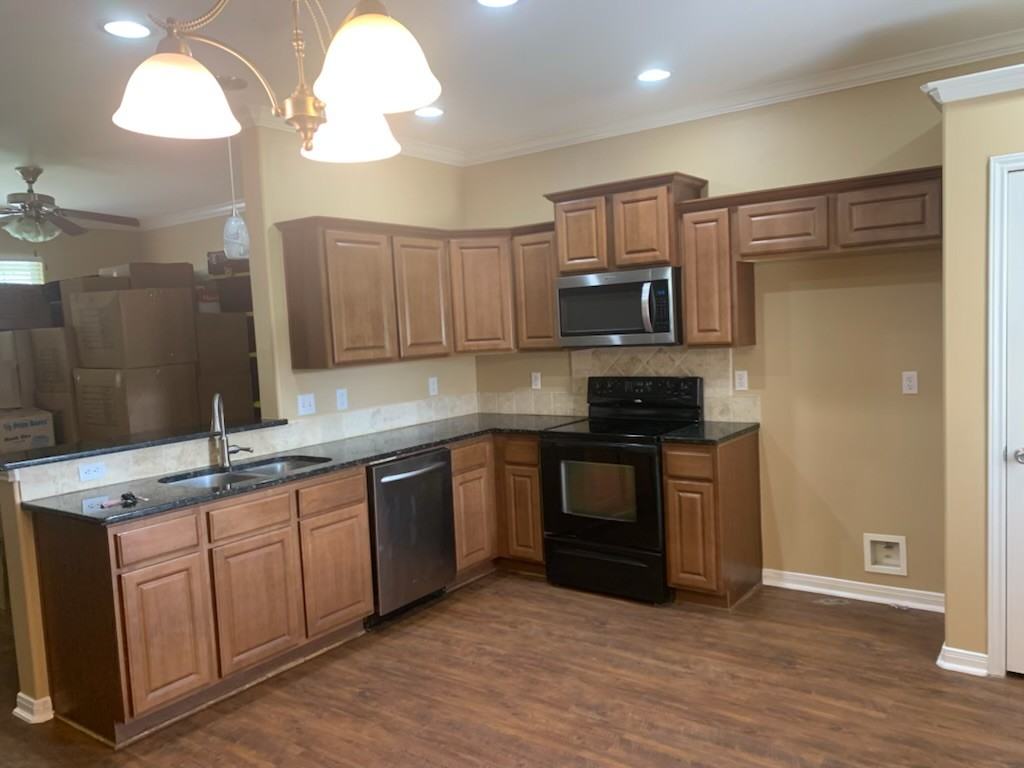 1131 Livermore St #NA - Photo 7 of 17