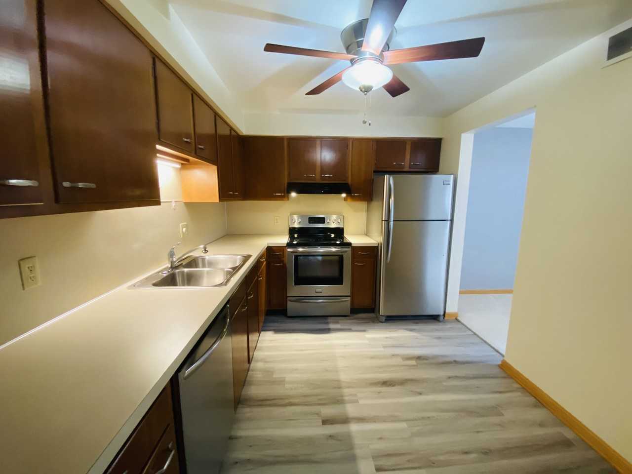 7145 Starcliff Ave Nw #4 - Photo 4 of 20