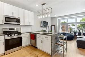 featured image of 717 S 51st St #2