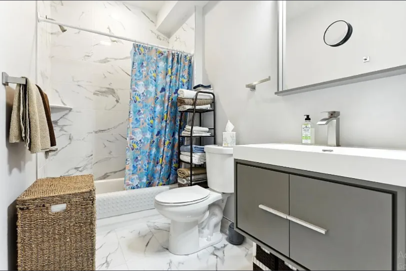 717 S 51st St #2 - Photo 7 of 8