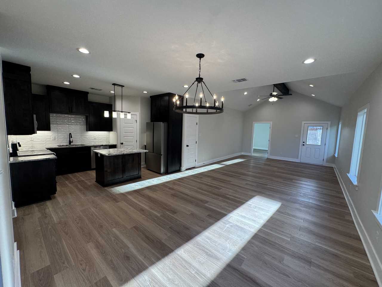 3310 Edgewood Dr #NA - Photo 2 of 12