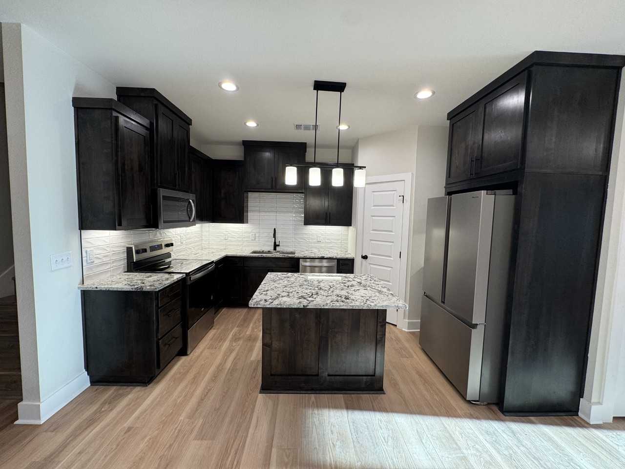 3310 Edgewood Dr #NA - Photo 3 of 12