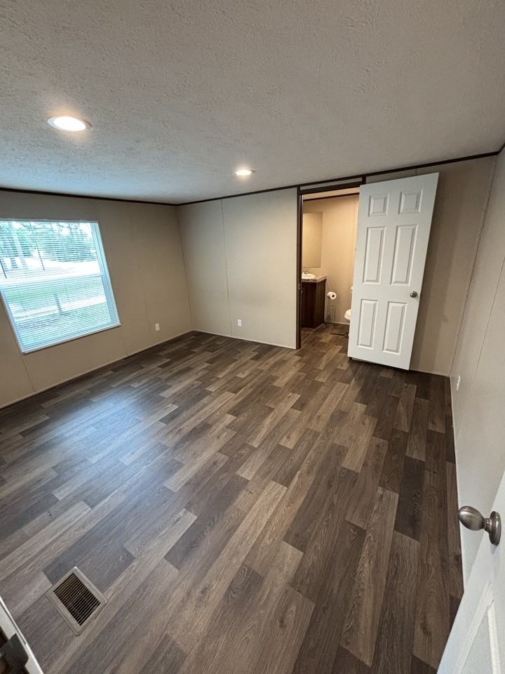 2551 Culbreth Dr #NA - Photo 3 of 12